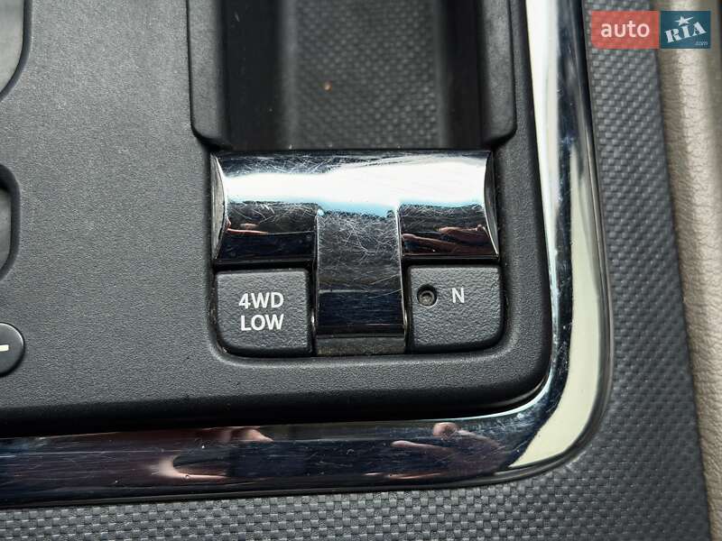 Внедорожник / Кроссовер Jeep Grand Cherokee 2005 в Киеве