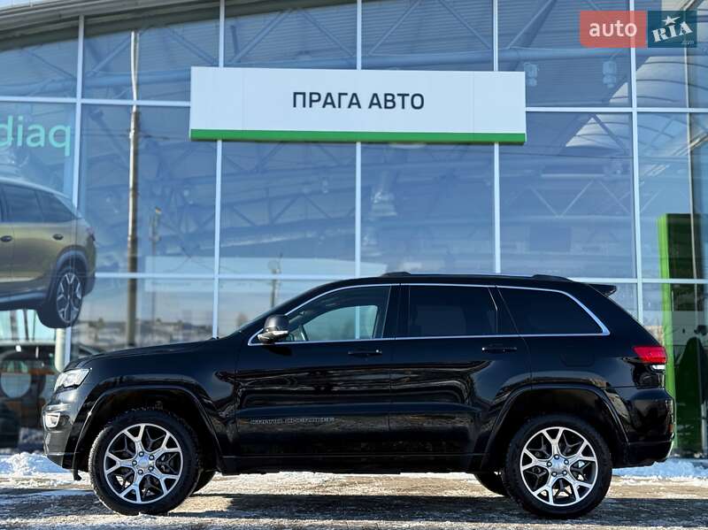 Внедорожник / Кроссовер Jeep Grand Cherokee 2019 в Киеве