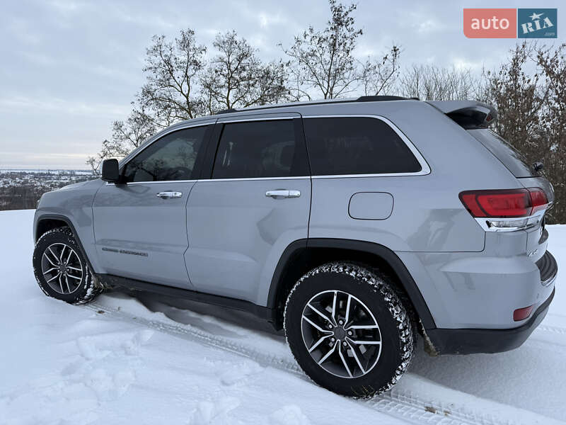 Внедорожник / Кроссовер Jeep Grand Cherokee 2021 в Ромнах