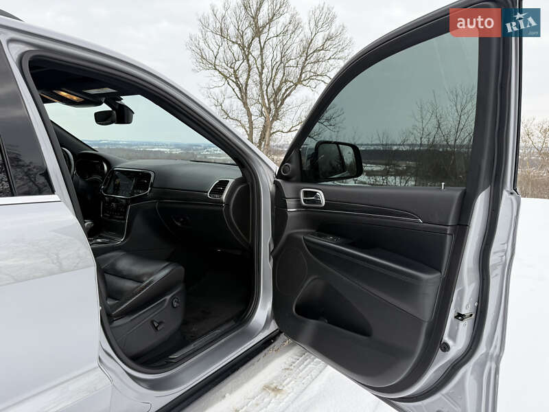 Внедорожник / Кроссовер Jeep Grand Cherokee 2021 в Ромнах