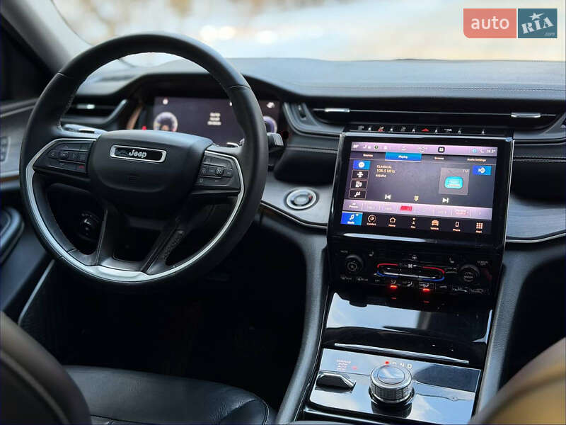 Внедорожник / Кроссовер Jeep Grand Cherokee 2021 в Киеве