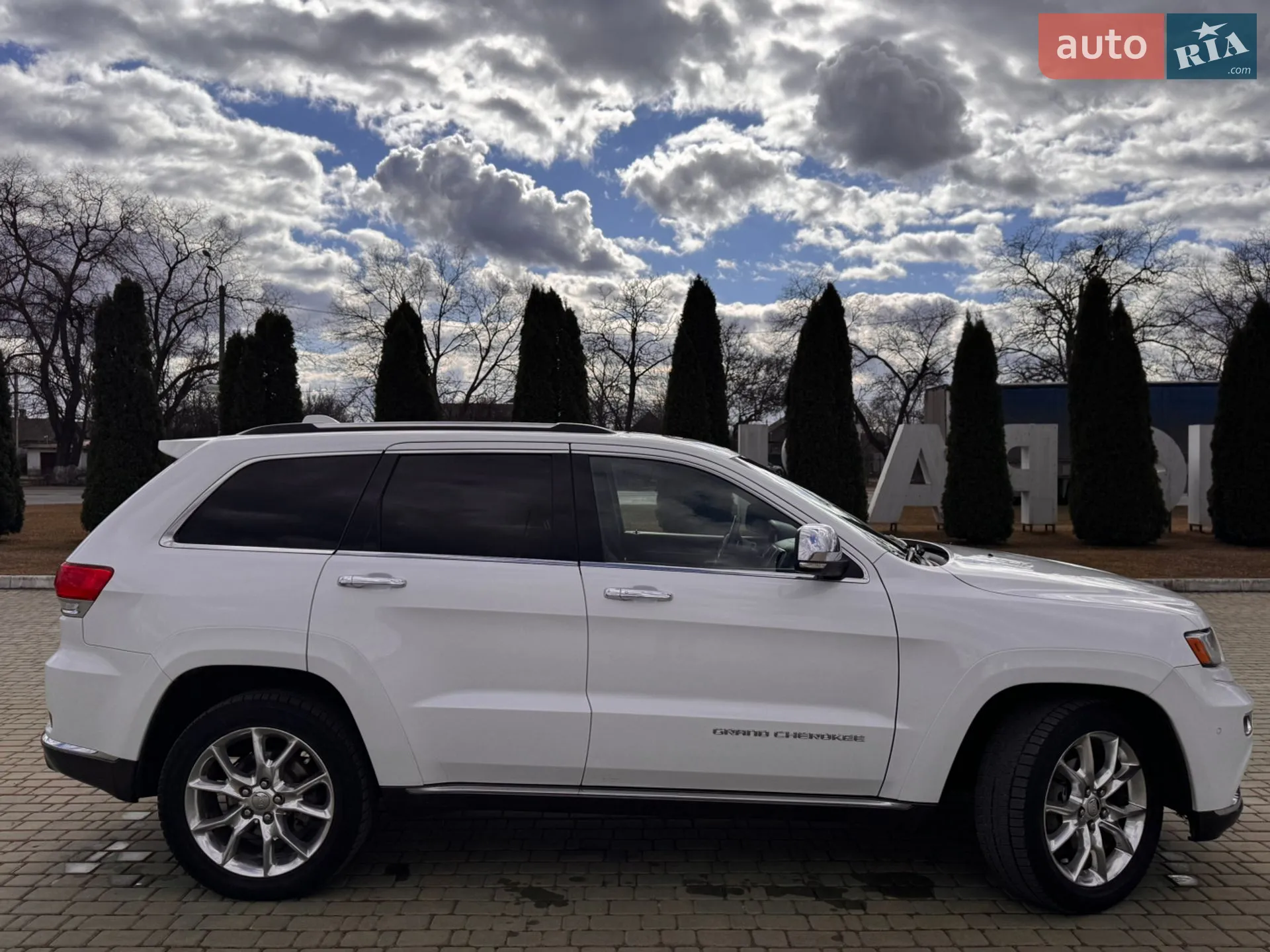 2013 Jeep Grand Cherokee - мініатюра 8
