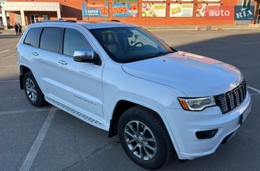 Внедорожник / Кроссовер Jeep Grand Cherokee 2016 в Броварах