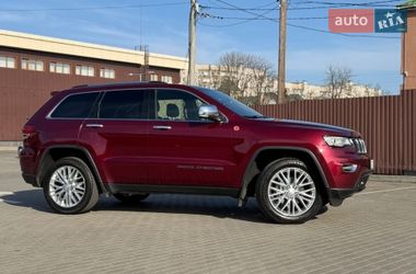 Внедорожник / Кроссовер Jeep Grand Cherokee 2017 в Киеве