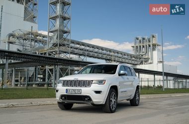 Внедорожник / Кроссовер Jeep Grand Cherokee 2018 в Киеве