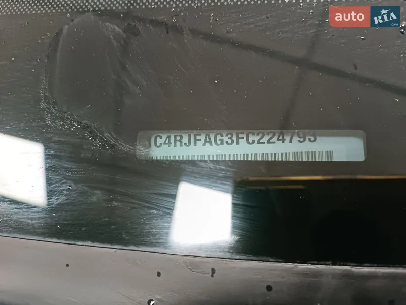 Jeep Grand Cherokee 2015 VIN 1C4RJFAG3FC224793 фото оголошення 2 з 55
