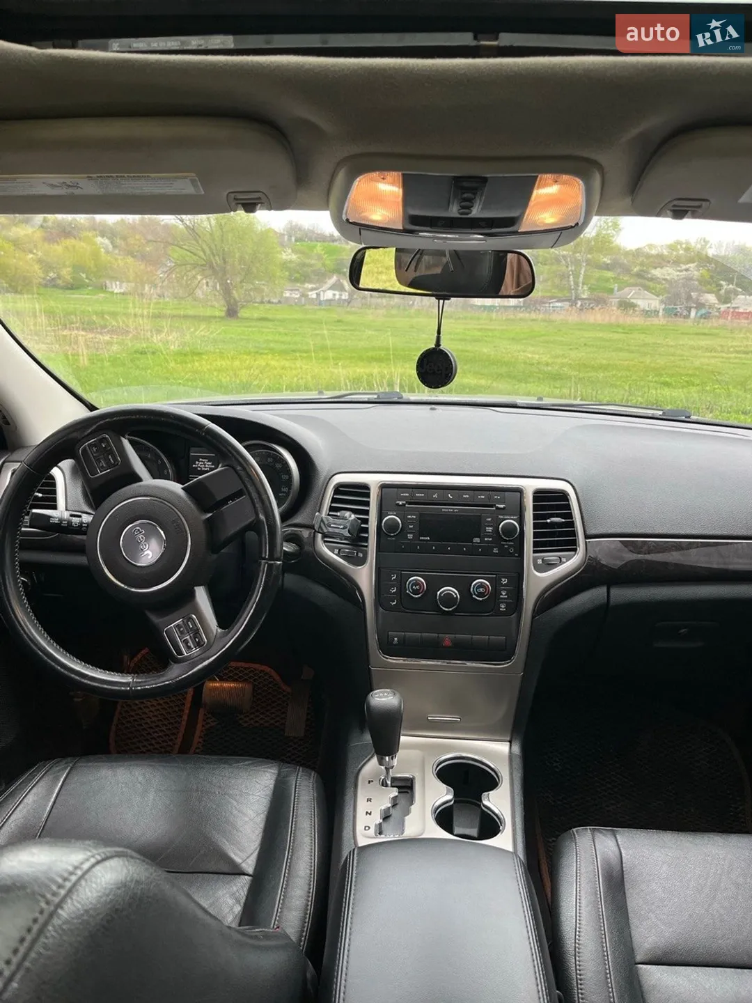 2010 Jeep Grand Cherokee - мініатюра 2