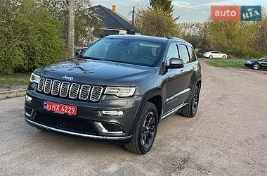 Позашляховик / Кросовер Jeep Grand Cherokee 2017 в Коростені