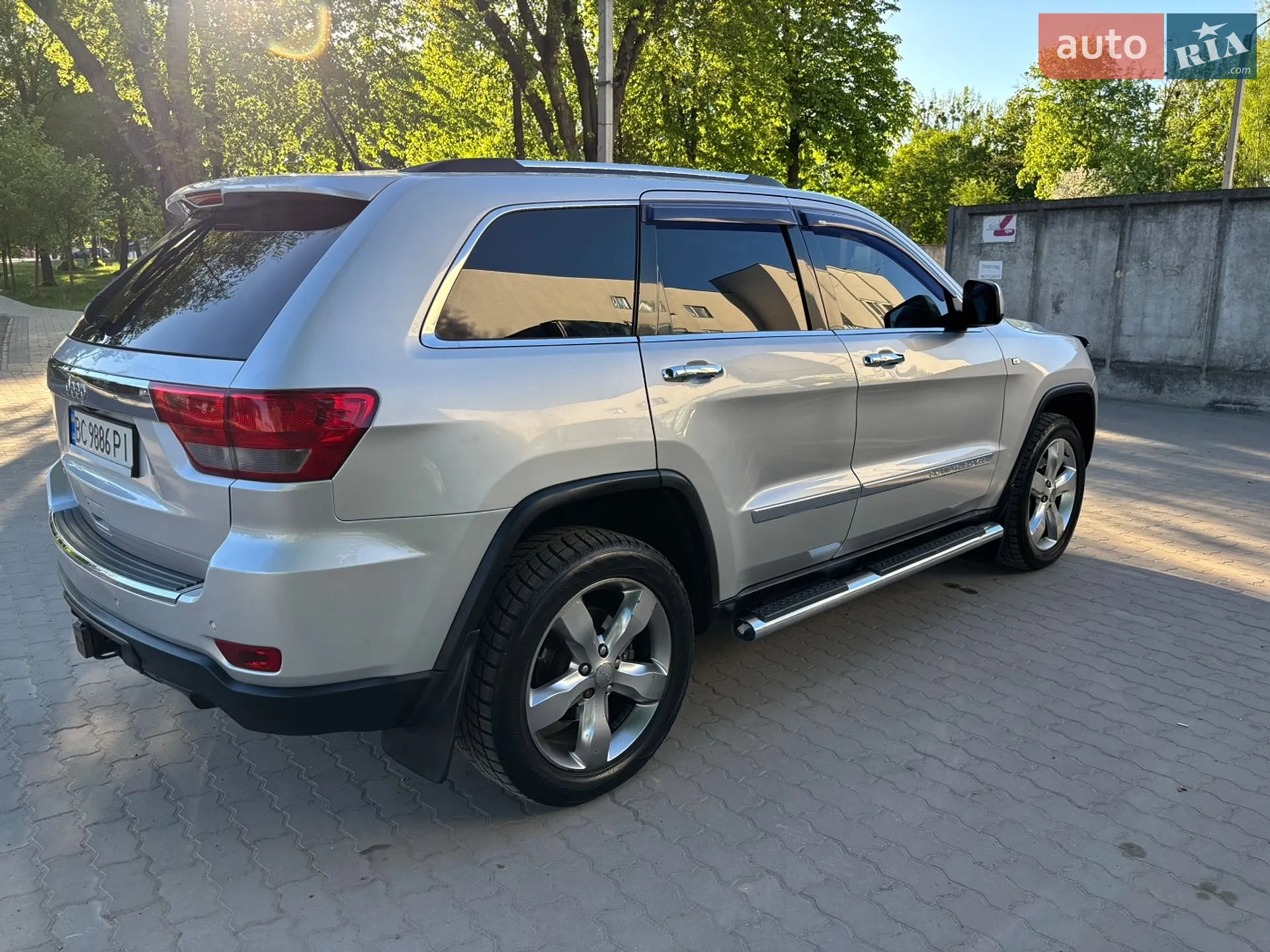 2011 Jeep Grand Cherokee - мініатюра 4