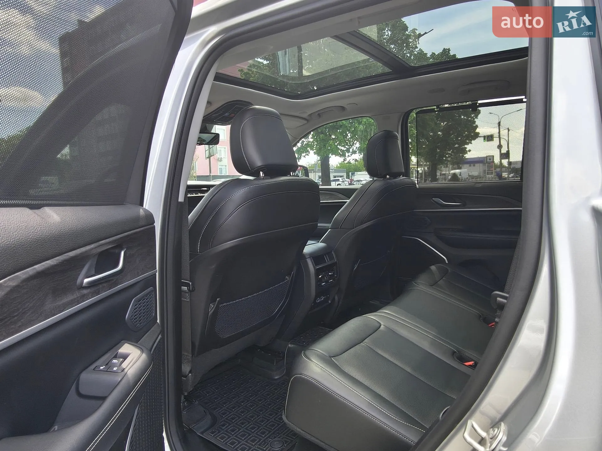 2023 Jeep Grand Cherokee - мініатюра 11