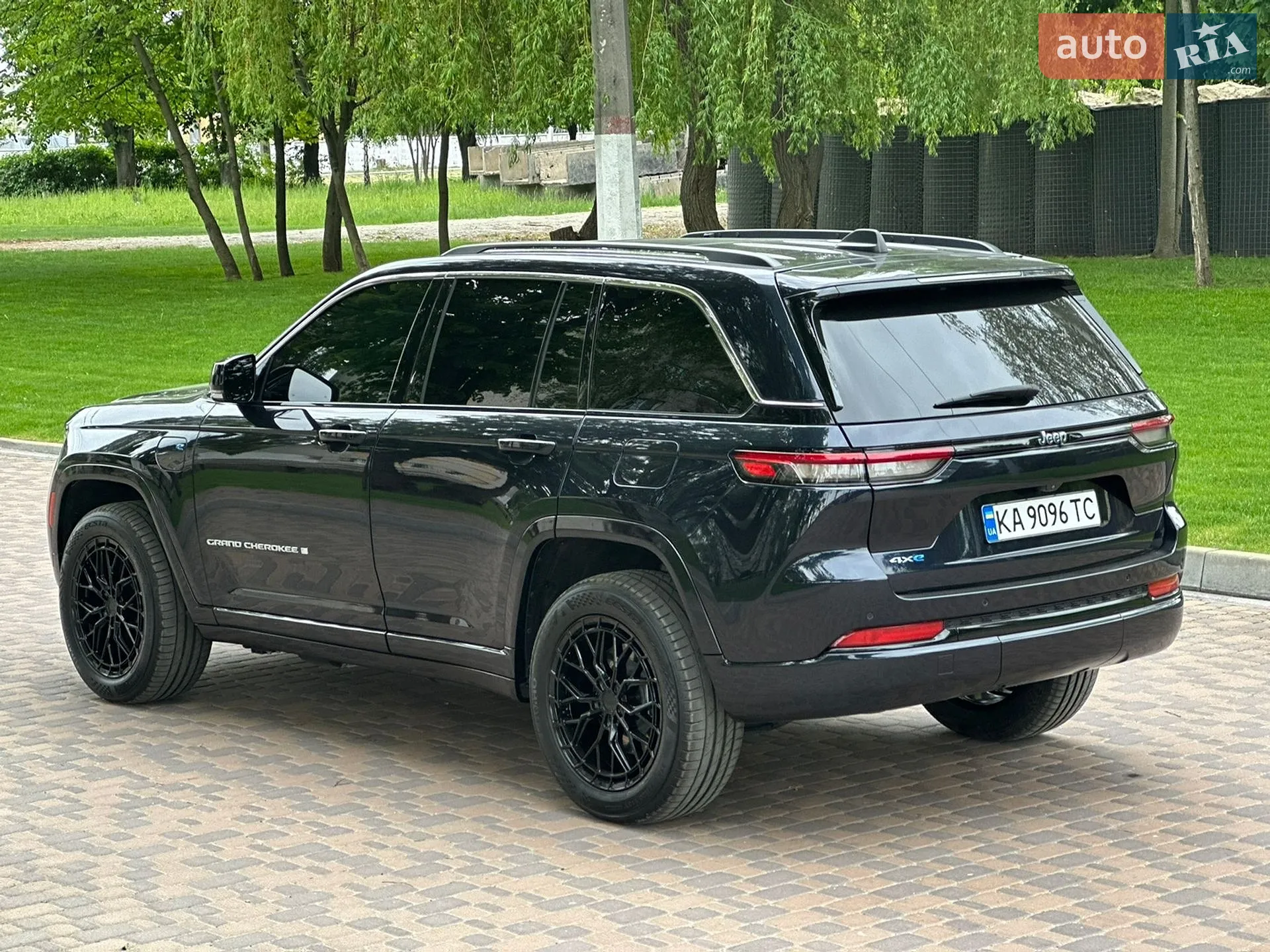 2023 Jeep Grand Cherokee - мініатюра 11