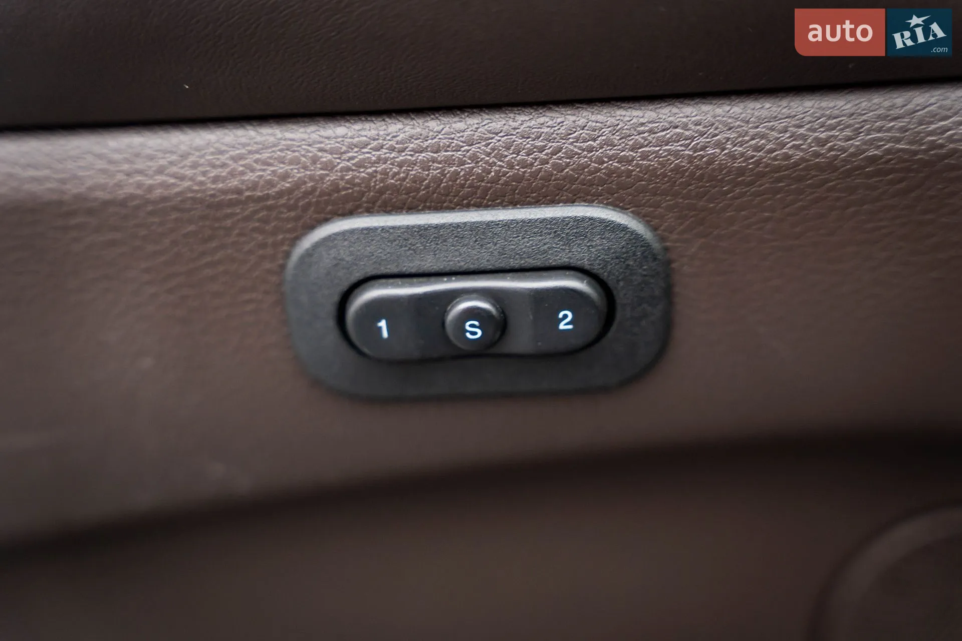 2013 Jeep Grand Cherokee - мініатюра 20