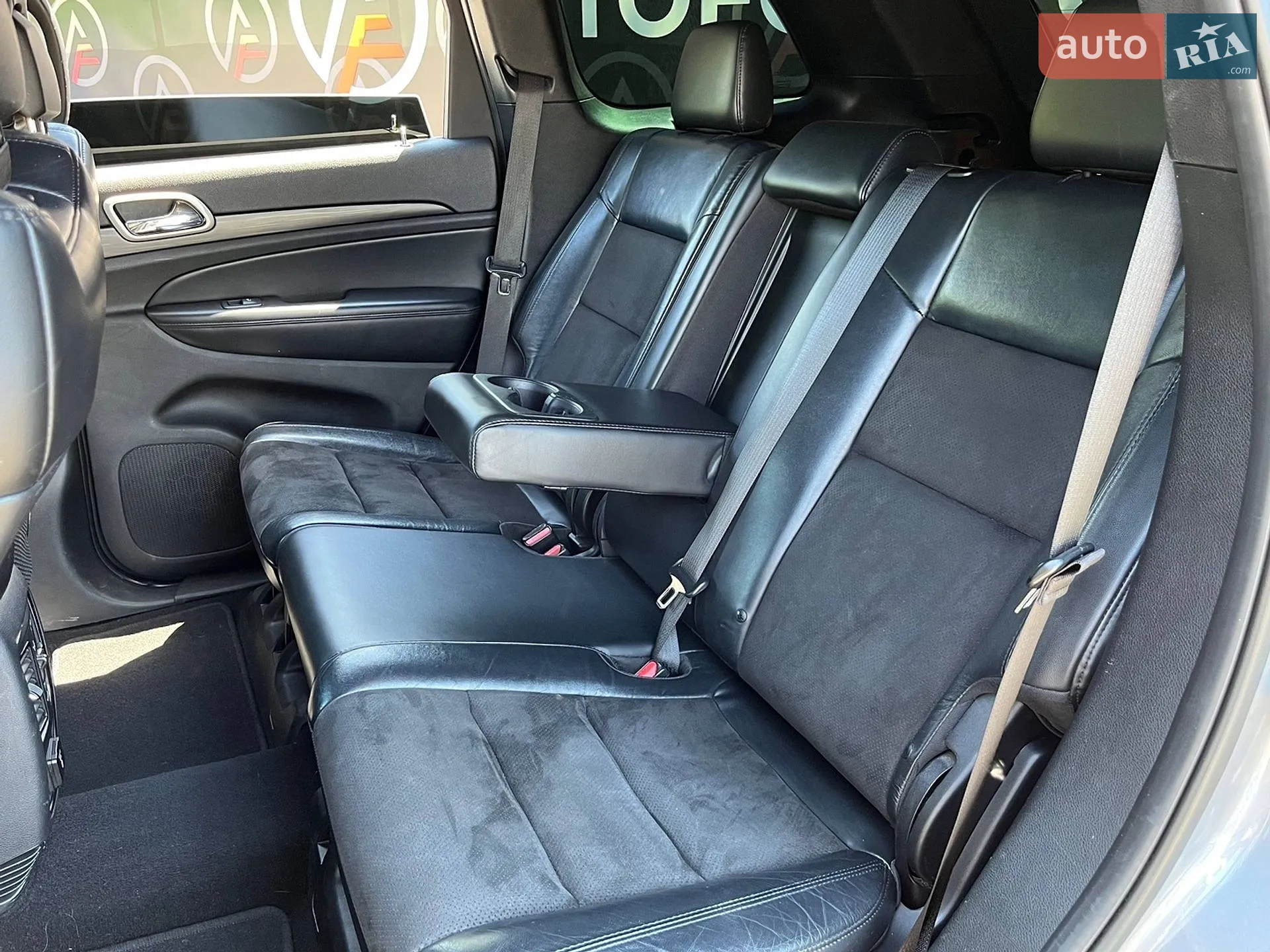 2020 Jeep Grand Cherokee - мініатюра 12