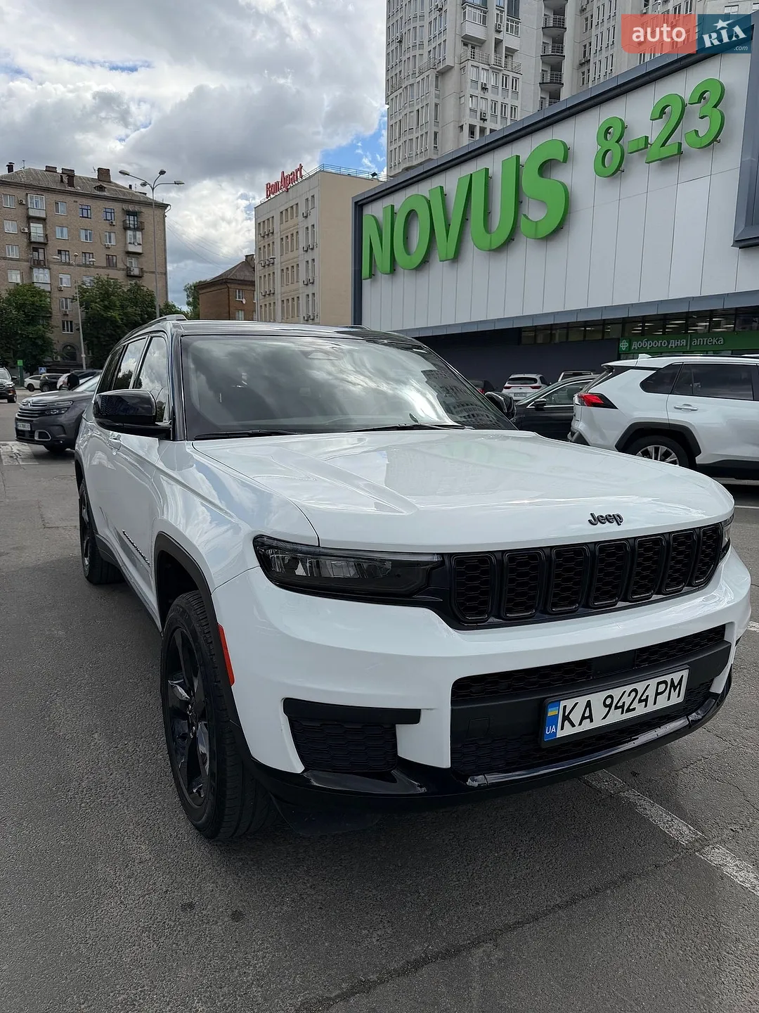 2022 Jeep Grand Cherokee - мініатюра 11