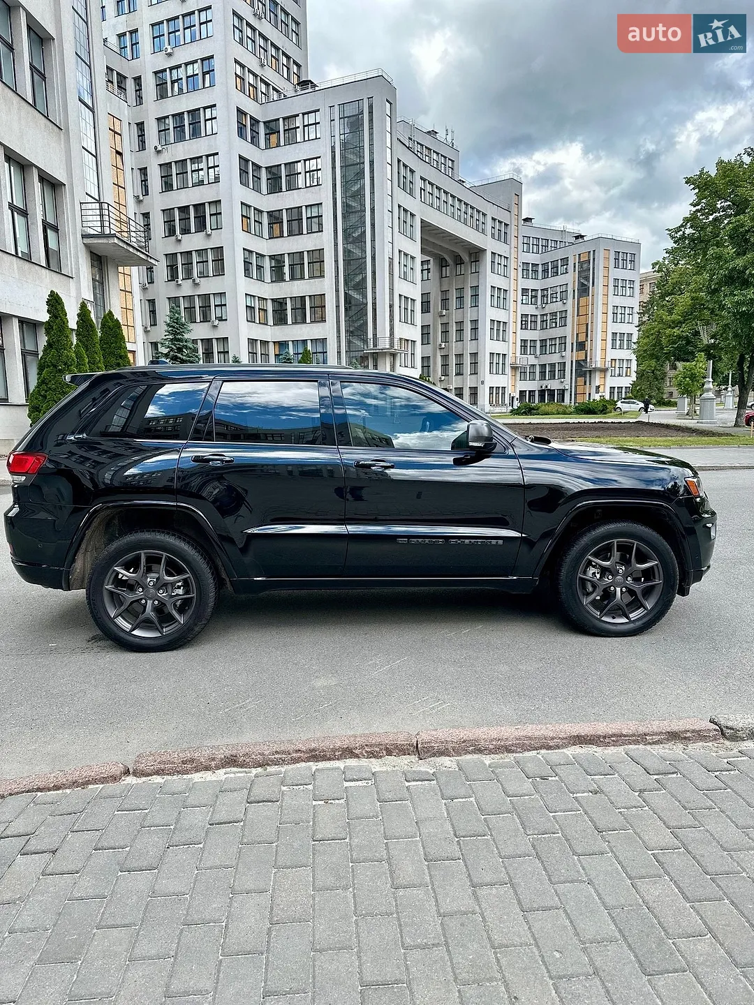 2021 Jeep Grand Cherokee - мініатюра 21