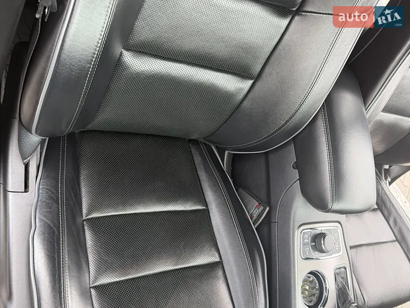 Jeep Grand Cherokee 2019 VIN 1C4RJFCG7LC134569 фото оголошення 74 з 121