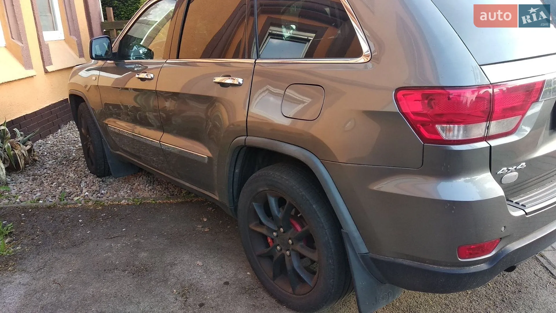 2011 Jeep Grand Cherokee - мініатюра 12
