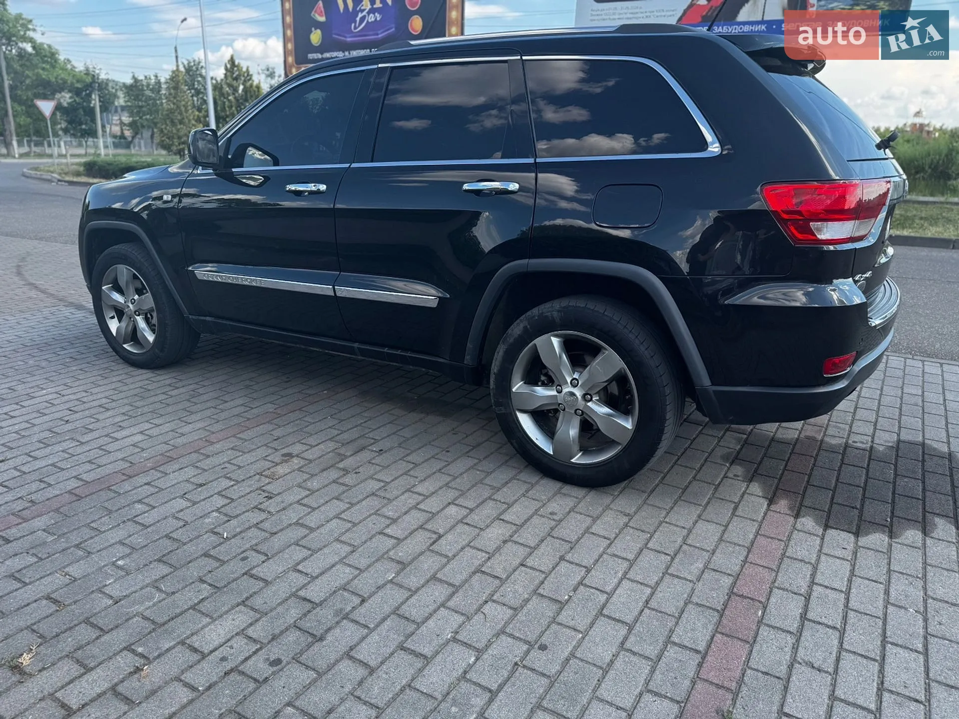 2011 Jeep Grand Cherokee - мініатюра 6