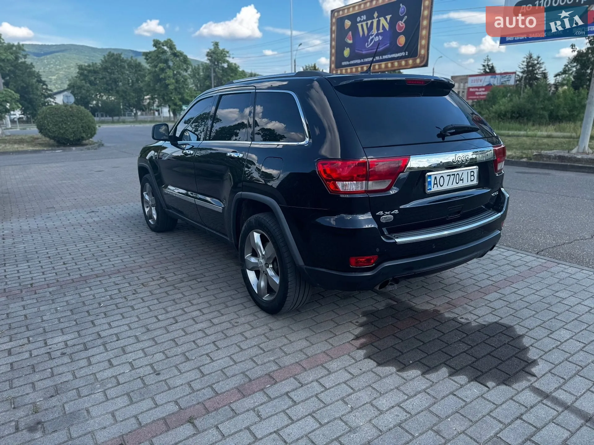 2011 Jeep Grand Cherokee - мініатюра 8