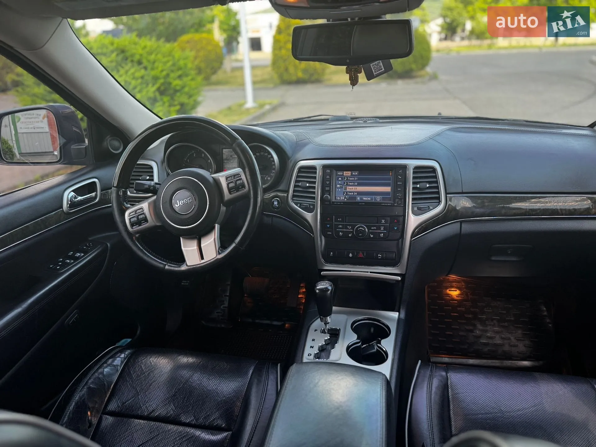 2011 Jeep Grand Cherokee - мініатюра 17