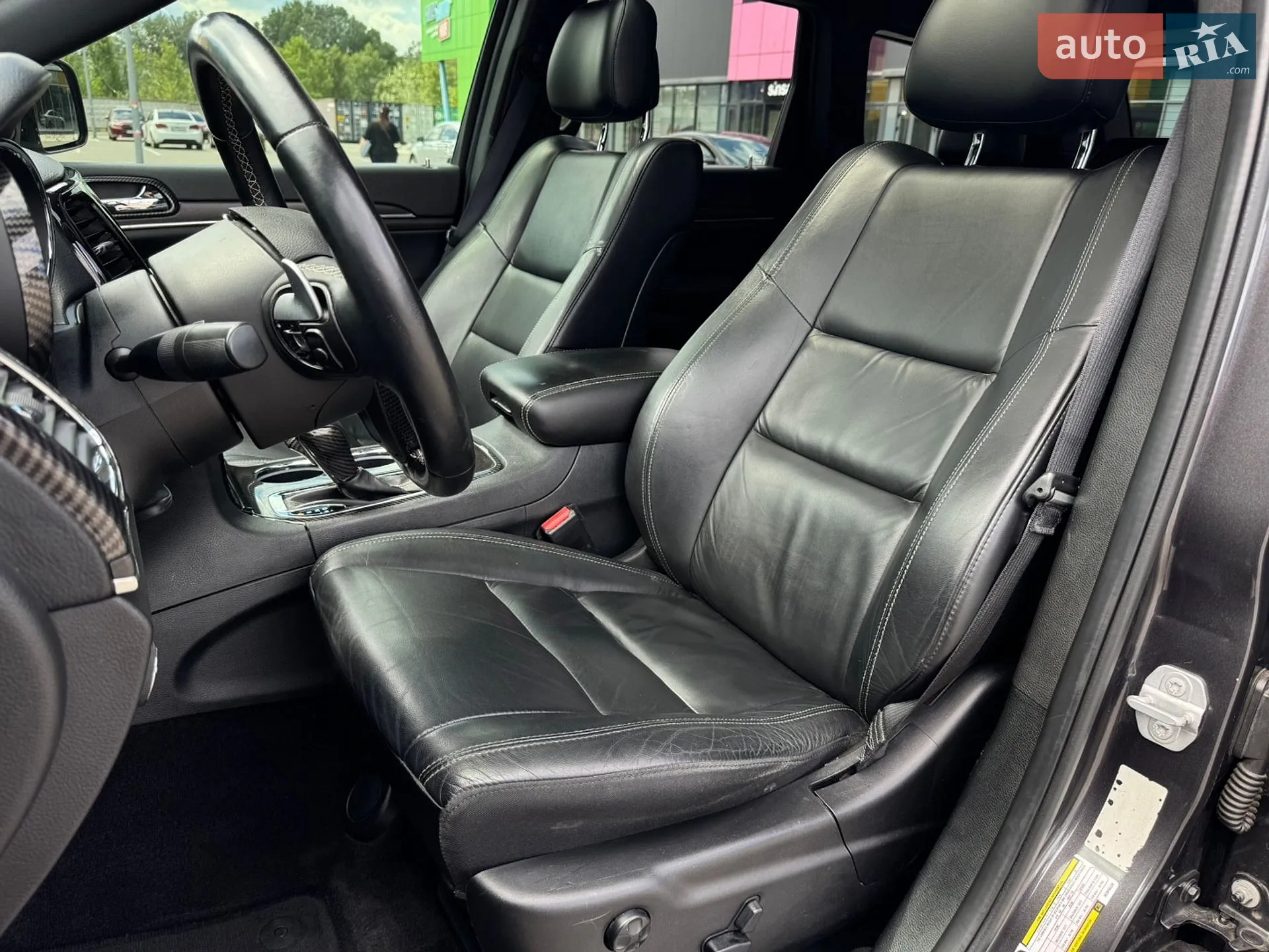 2017 Jeep Grand Cherokee - мініатюра 28