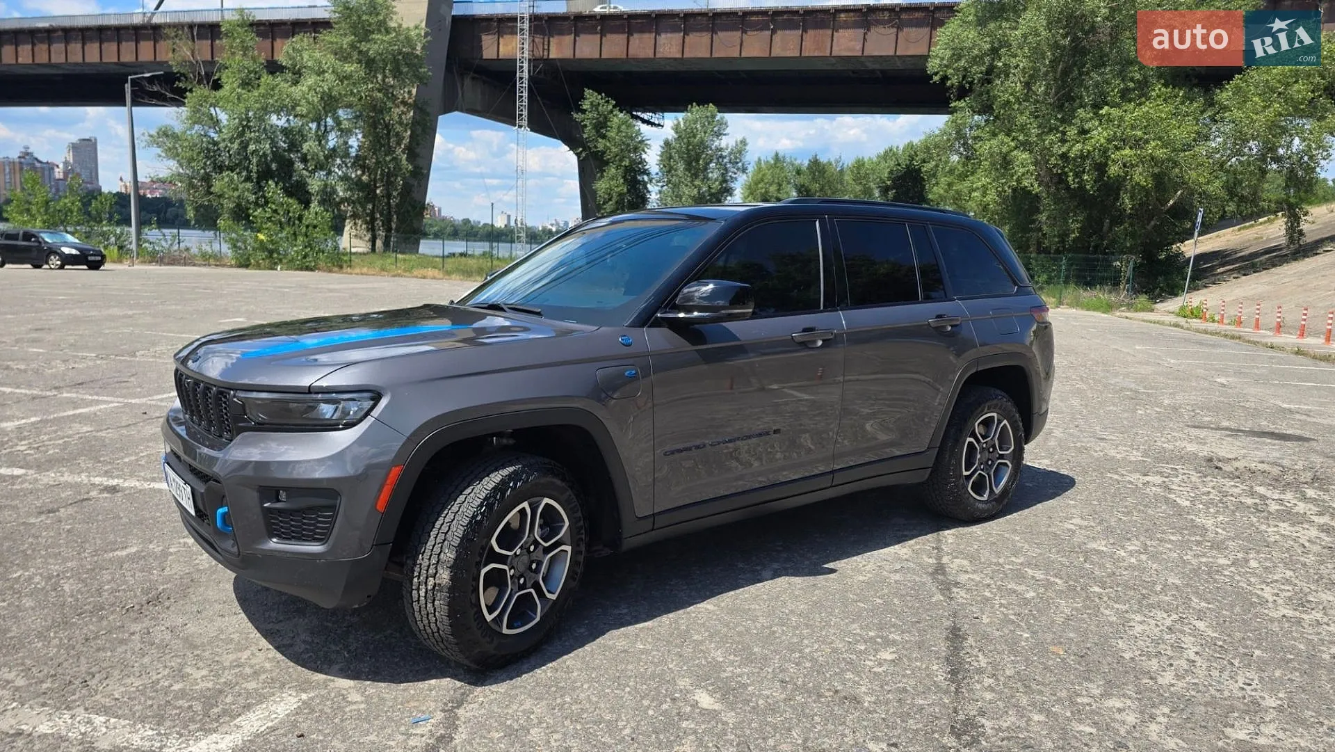 2022 Jeep Grand Cherokee - мініатюра 12