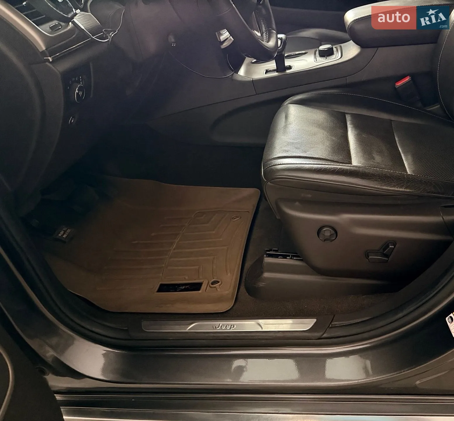 2014 Jeep Grand Cherokee - мініатюра 26