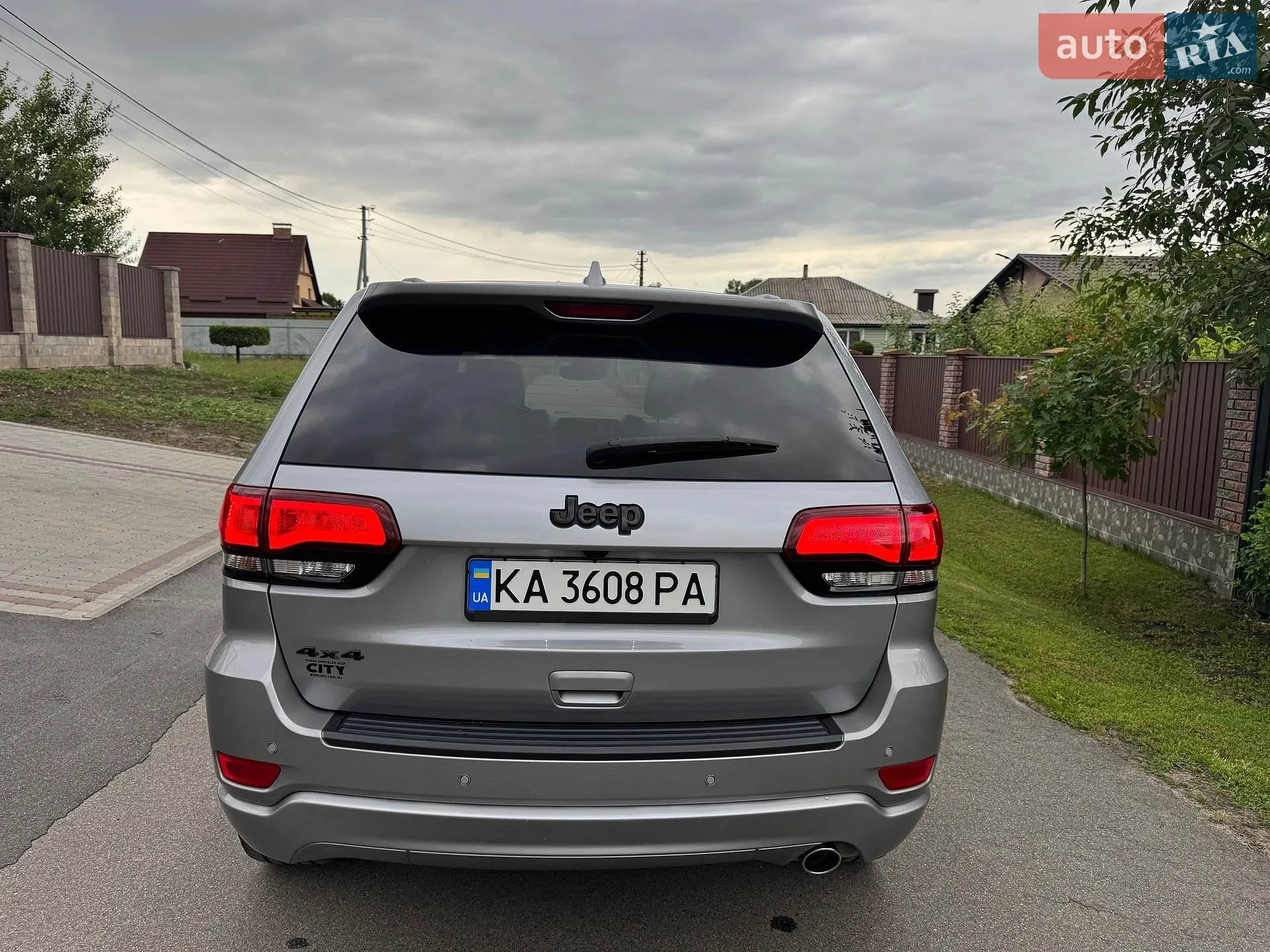 2020 Jeep Grand Cherokee - мініатюра 9