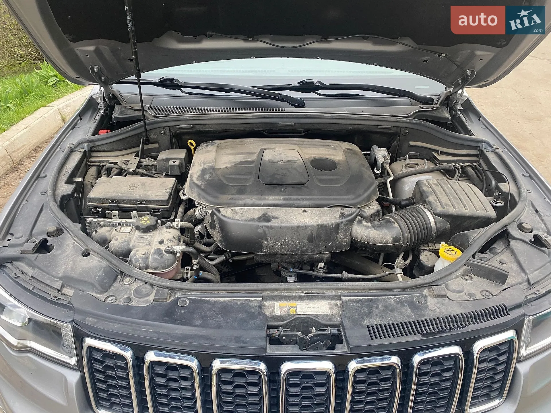 2019 Jeep Grand Cherokee - мініатюра 29