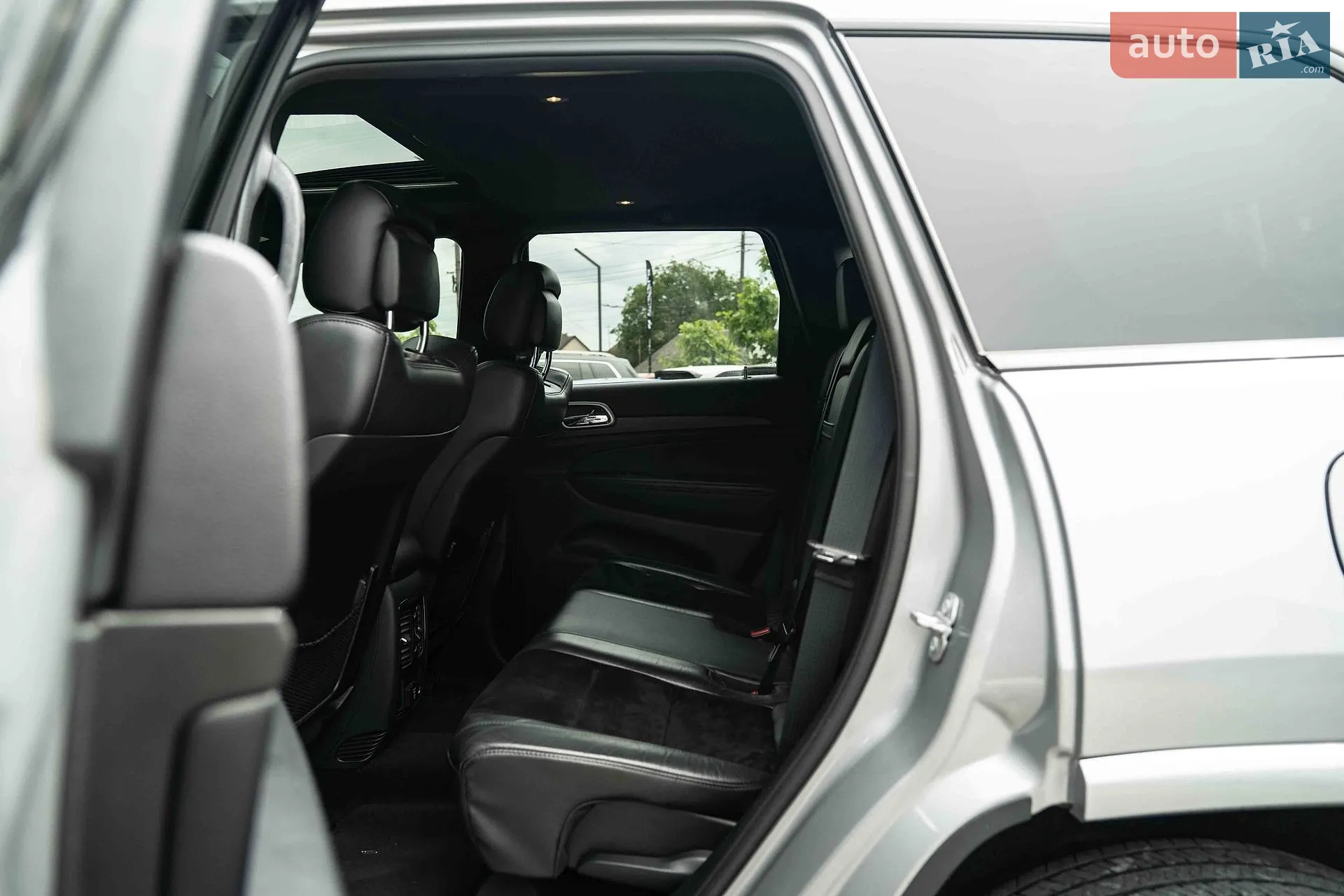 2017 Jeep Grand Cherokee - мініатюра 36
