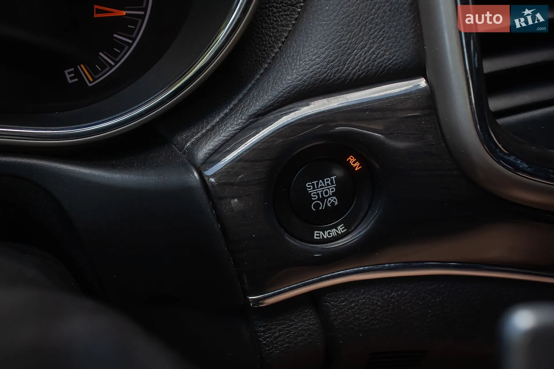 2015 Jeep Grand Cherokee - мініатюра 35