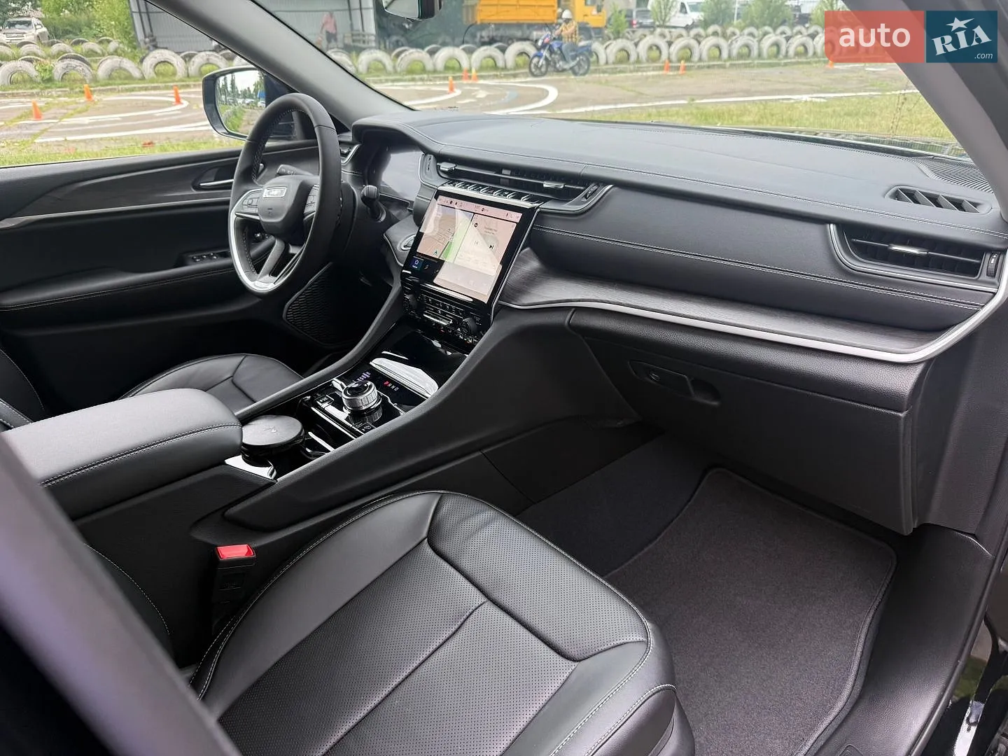 2023 Jeep Grand Cherokee - мініатюра 21