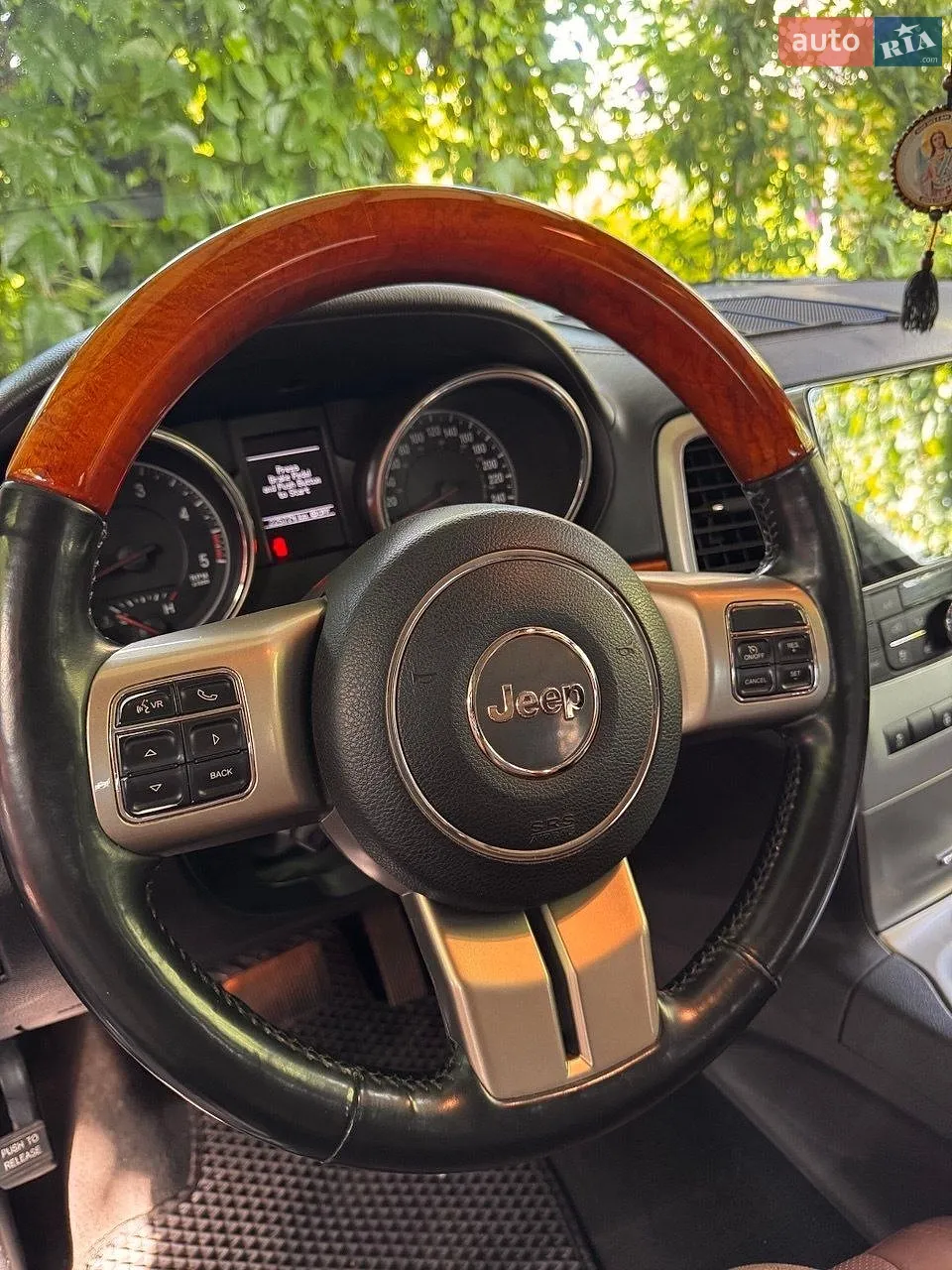 2012 Jeep Grand Cherokee - мініатюра 11