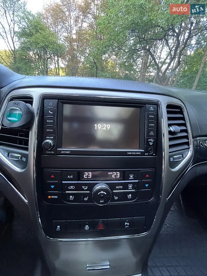 2012 Jeep Grand Cherokee - мініатюра 24