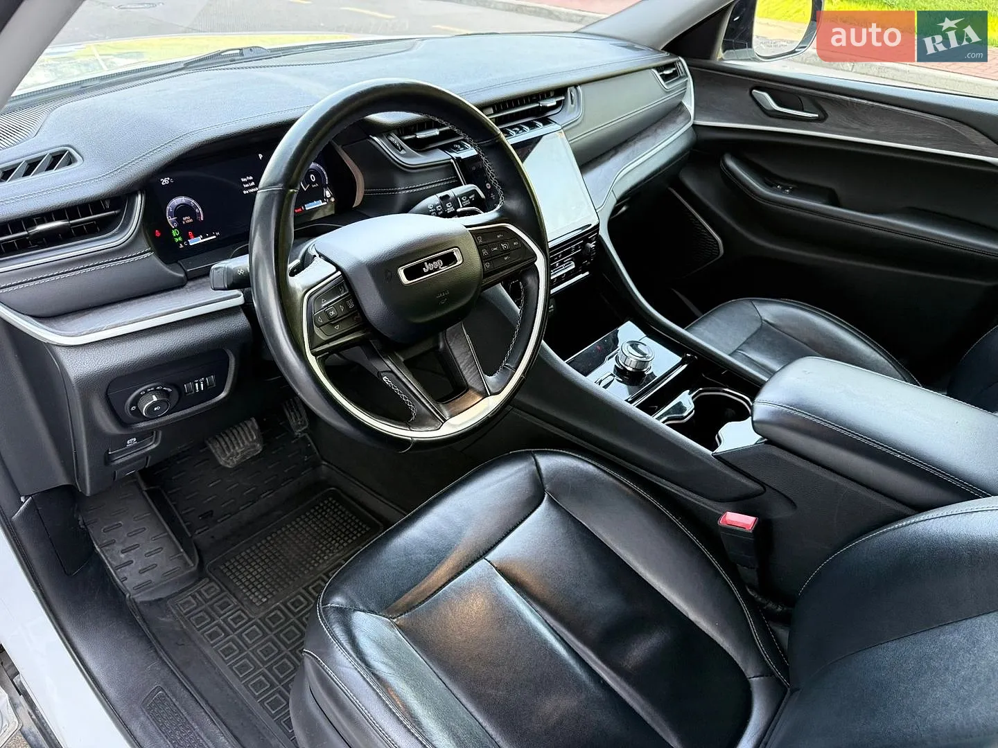 2022 Jeep Grand Cherokee - мініатюра 31
