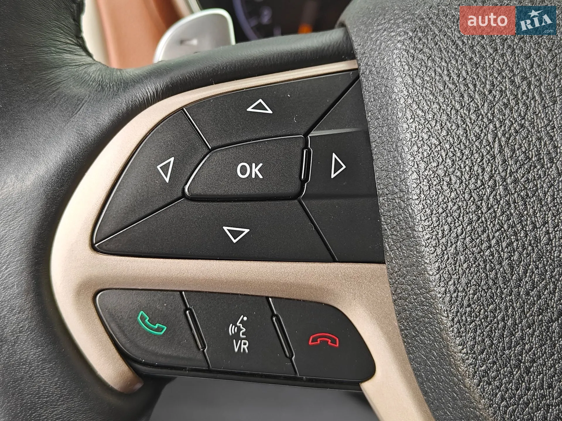 2015 Jeep Grand Cherokee - мініатюра 22