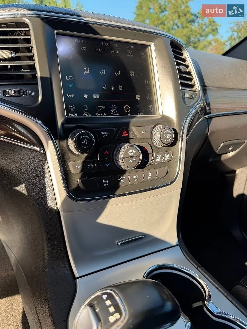 2015 Jeep Grand Cherokee - мініатюра 29