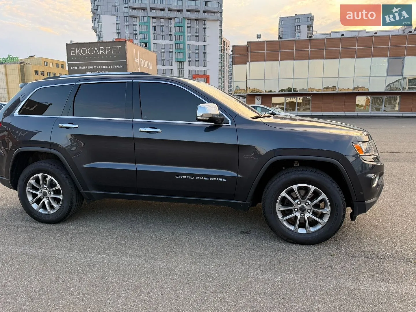 2016 Jeep Grand Cherokee - мініатюра 3