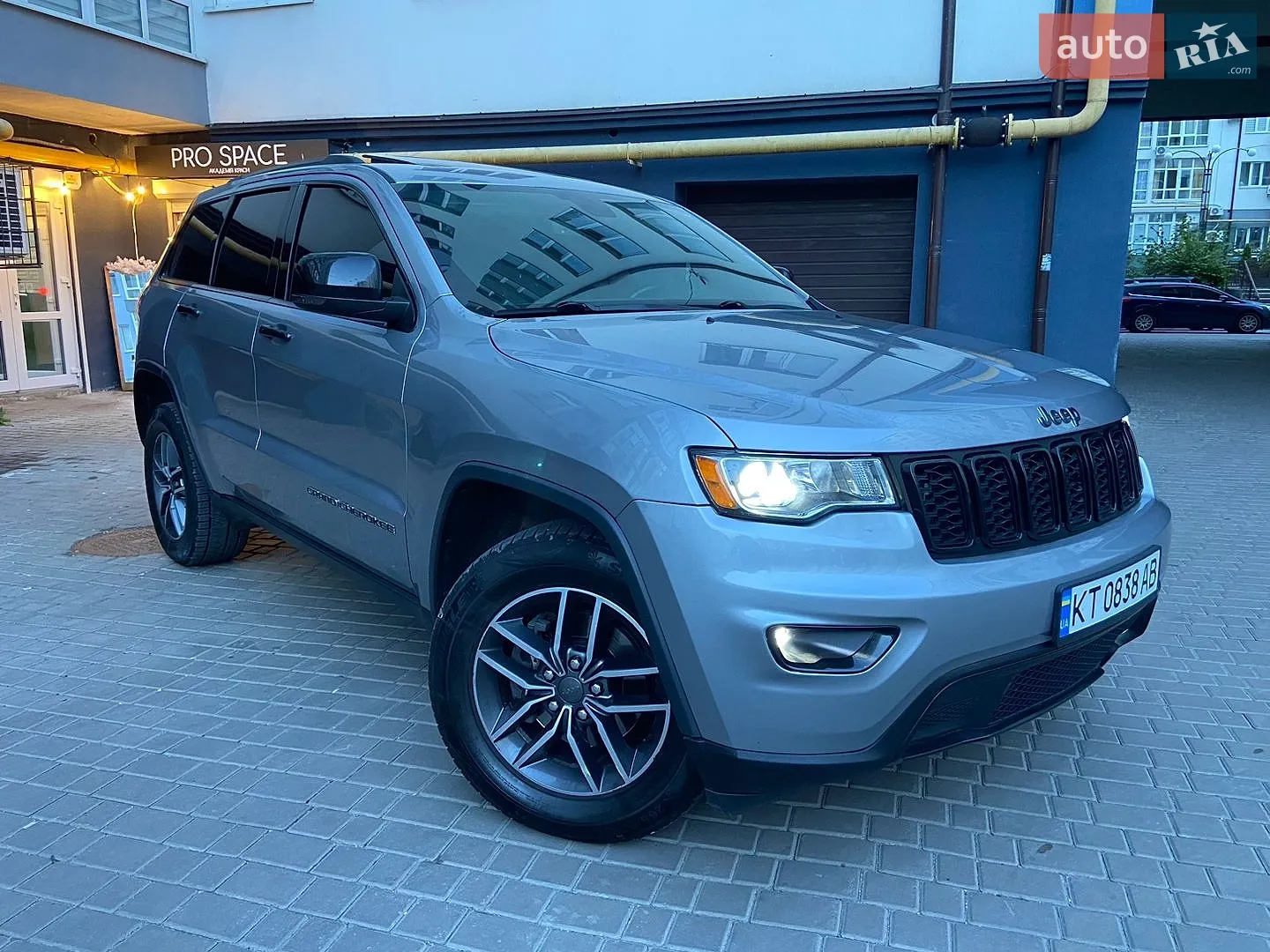 2019 Jeep Grand Cherokee - мініатюра 5