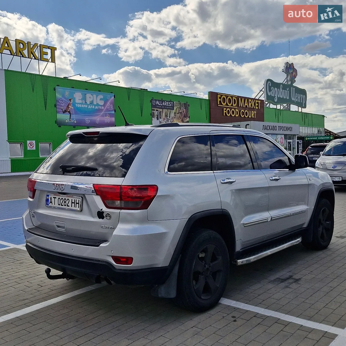 2011 Jeep Grand Cherokee - мініатюра 15