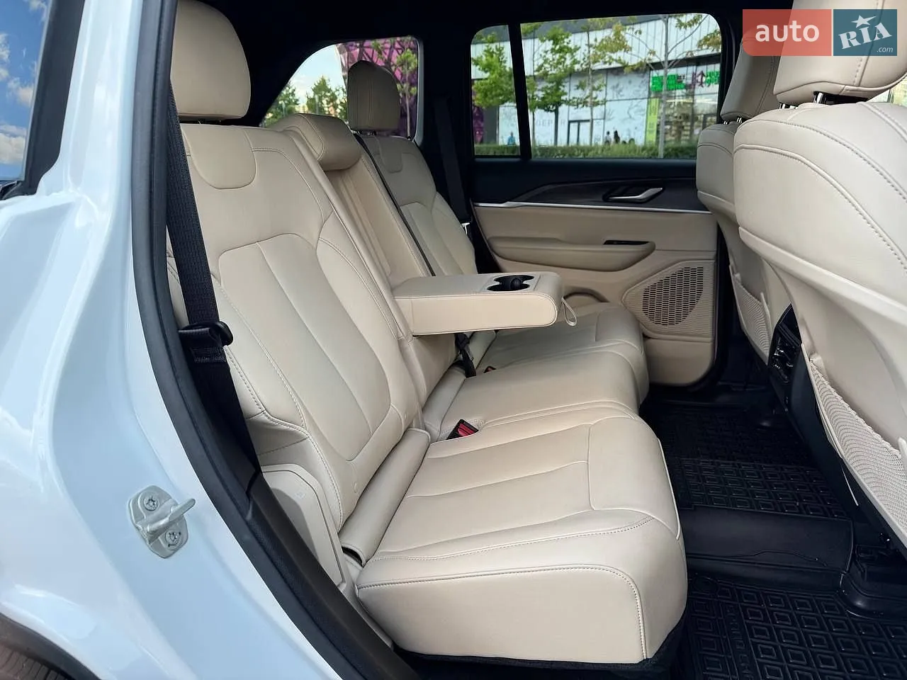 2023 Jeep Grand Cherokee - мініатюра 15