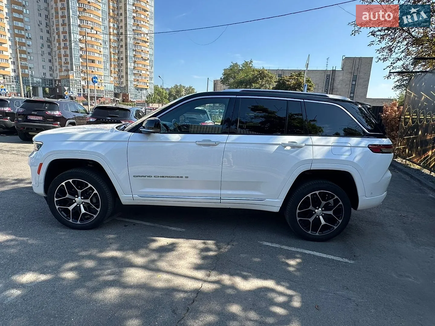 2022 Jeep Grand Cherokee - мініатюра 11