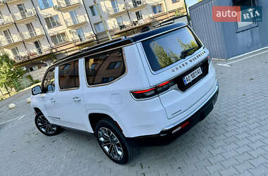 Внедорожник / Кроссовер Jeep Grand Wagoneer 2022 в 