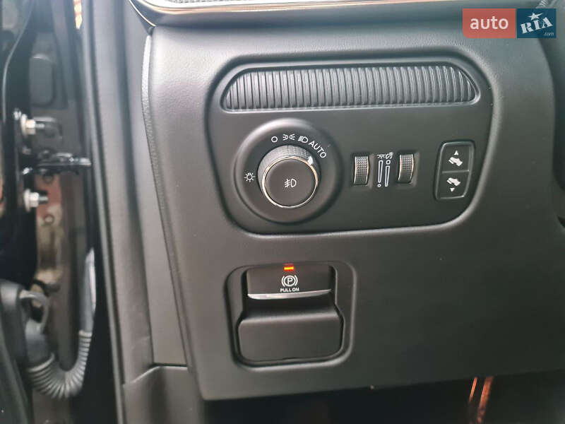 Внедорожник / Кроссовер Jeep Grand Wagoneer 2022 в Днепре