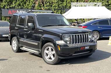 Позашляховик / Кросовер Jeep Liberty 2011 в Києві