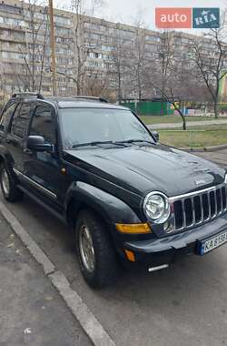 Внедорожник / Кроссовер Jeep Liberty 2005 в Киеве