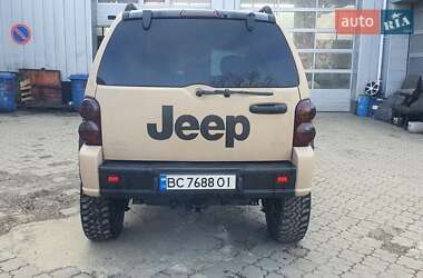 Позашляховик / Кросовер Jeep Liberty 2002 в Ужгороді