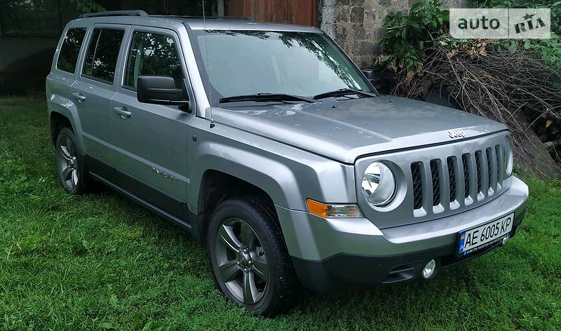 Позашляховик / Кросовер Jeep Patriot 2015 в 