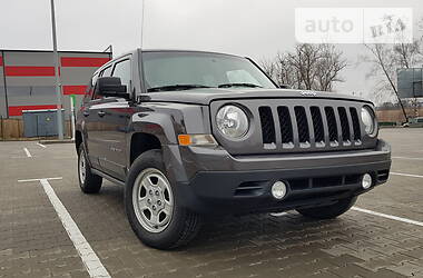 Позашляховик / Кросовер Jeep Patriot 2014 в 
