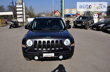 Позашляховик / Кросовер Jeep Patriot 2016 в 